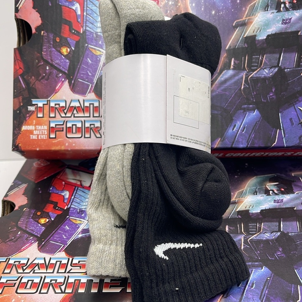 Nike Everyday Cushioned Training Crew Socks (3 Pairs)
Size M - m6-8; w6-10; - Picture 4 of 16